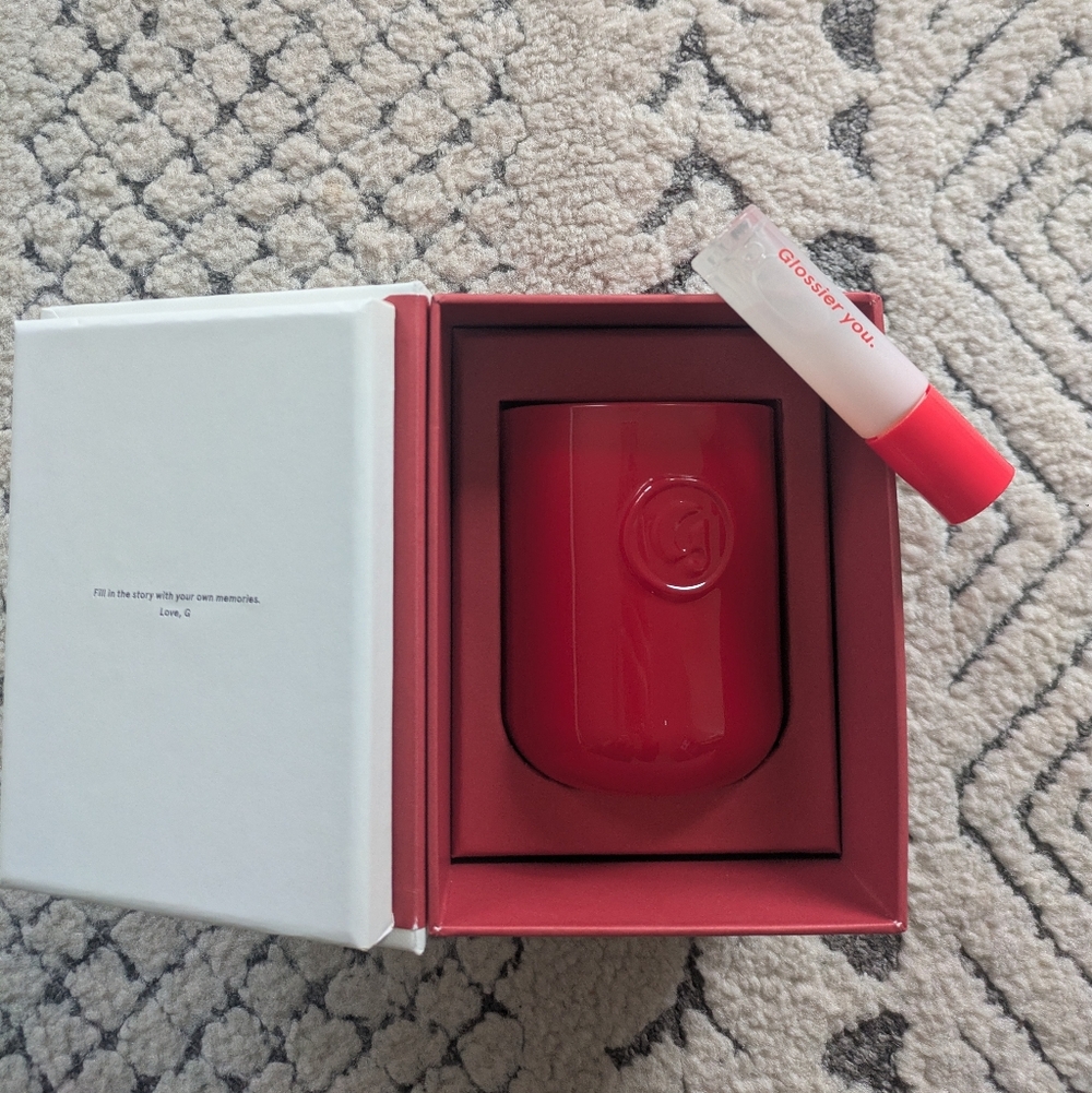 Original formula Glossier you NEW candle And Roller Ball ♥️